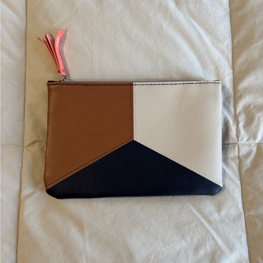 NWOT Ipsy Pouch